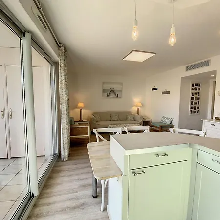 Le Crystal A By Interhome Daire Cagnes-sur-Mer